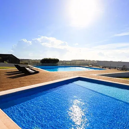 Carina - House 4 - Pool Acess - Comfortable & Quiet * Lourinhã